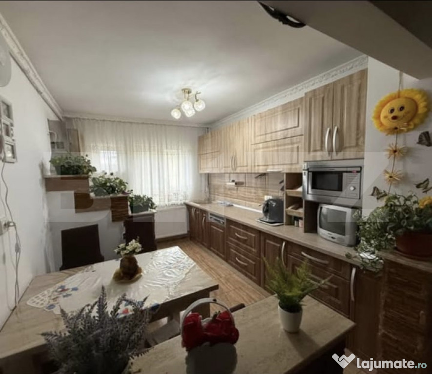 De vanzare apartament , 2 camere , 52mp , zona M16