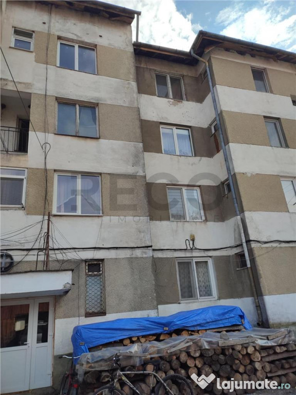 RECO Garsoniera nerenovata zona Suncuius