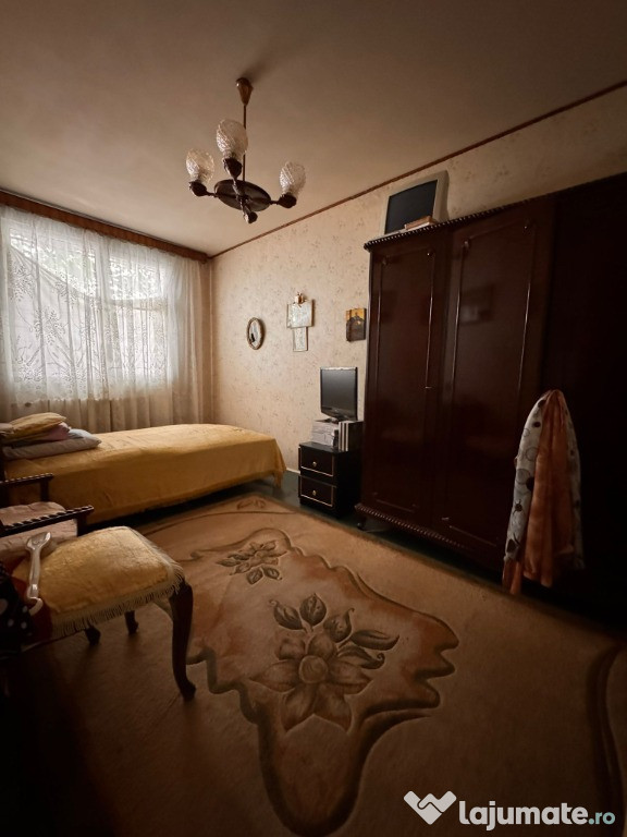Apartament 4 camere de vânzare – Ozana, Sector 3, Str. Fetești