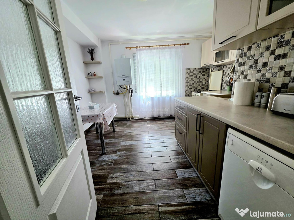 4 camere, decomandat, 100 mp, etaj 2, Dorobanti II
