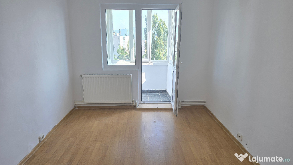 Vand apartament 2 camere in Deva, zona Micro 15 (Lidl), izolat