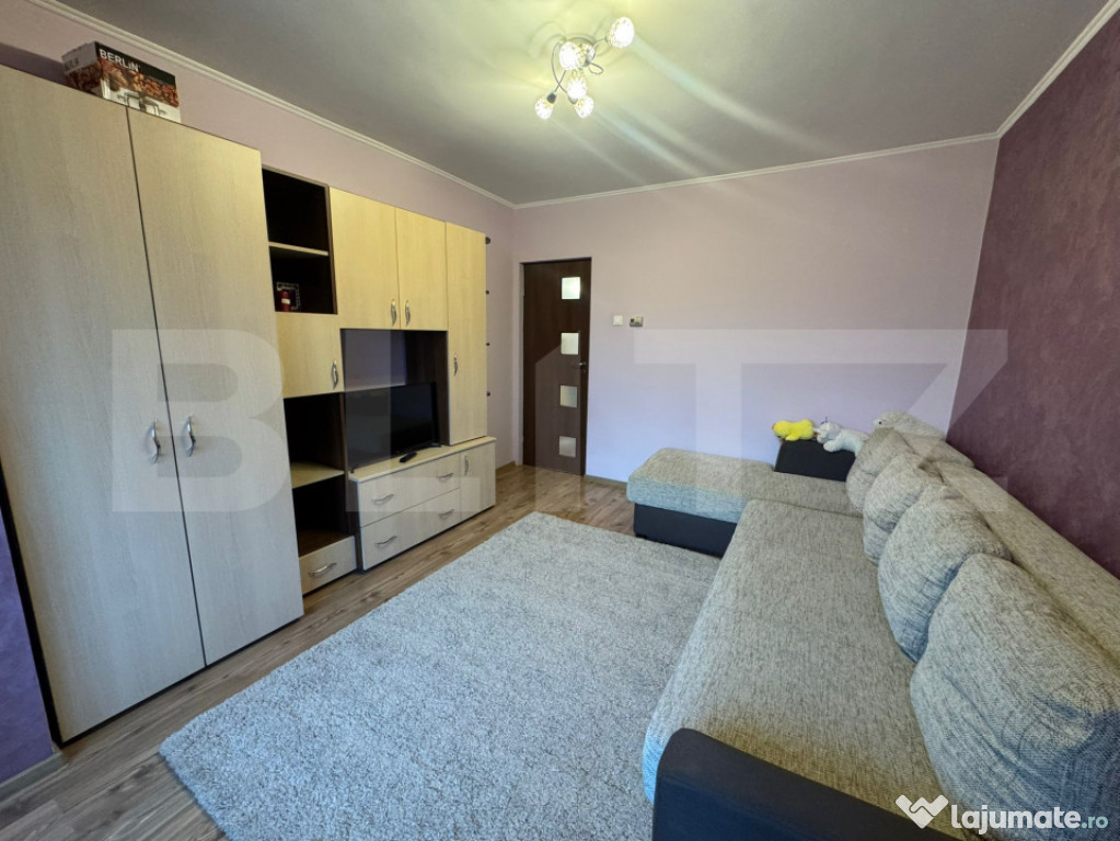Apartament 2 camere decomandate ,52 mp Tudor, aproape de Uni