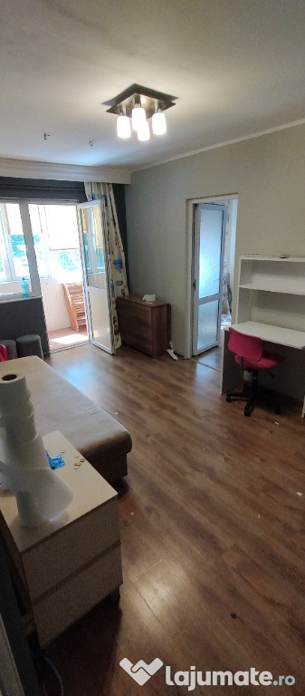 Apartament 3 camere semidecomandat, Inel 2