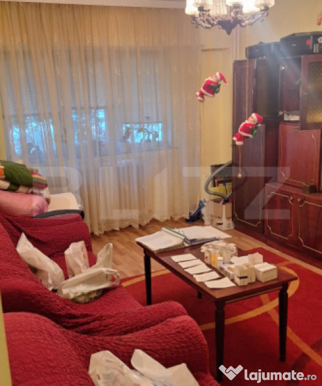 Apartament cu 2 camere, etaj intermediar, Obcini