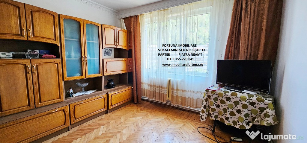 Apartament 3 camere, zona Unic