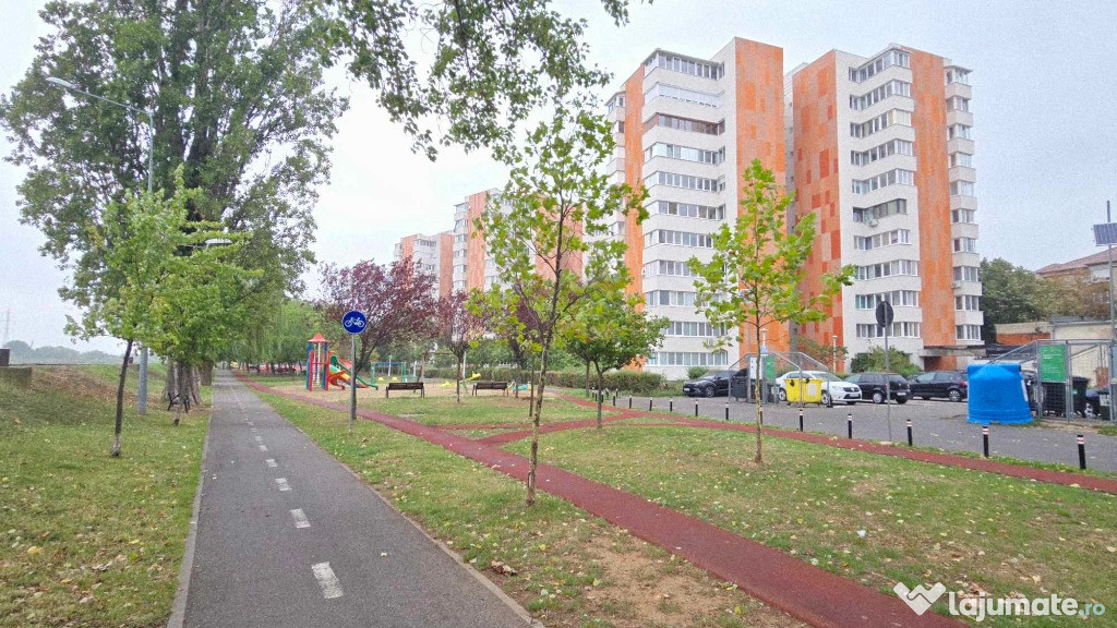 Ap 3 cam ultrarenovat tip C de vânzare, str Sovata
