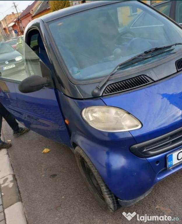 Dezmembrez Smart Fortwo 0.6 benzina