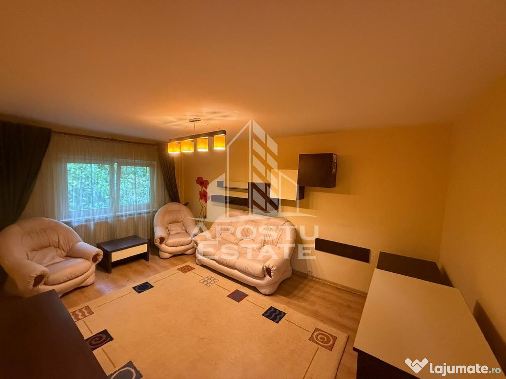 Apartament cu 3 camere ,zona Aradului
