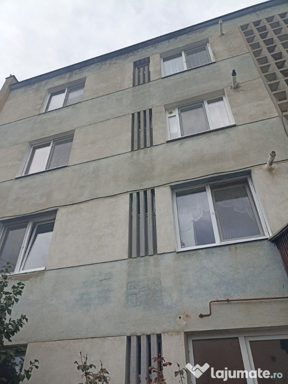 De vânzare apartament cu 2 camere în Sfântu Gheorghe
