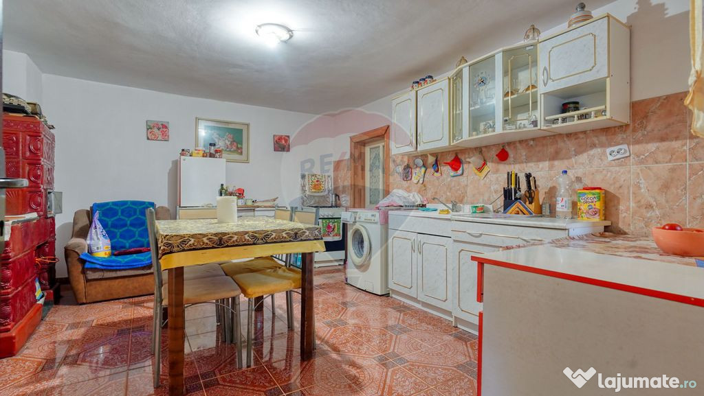 Casă de renovat în Dumbrăvița, 691 mp, zonă liniștită