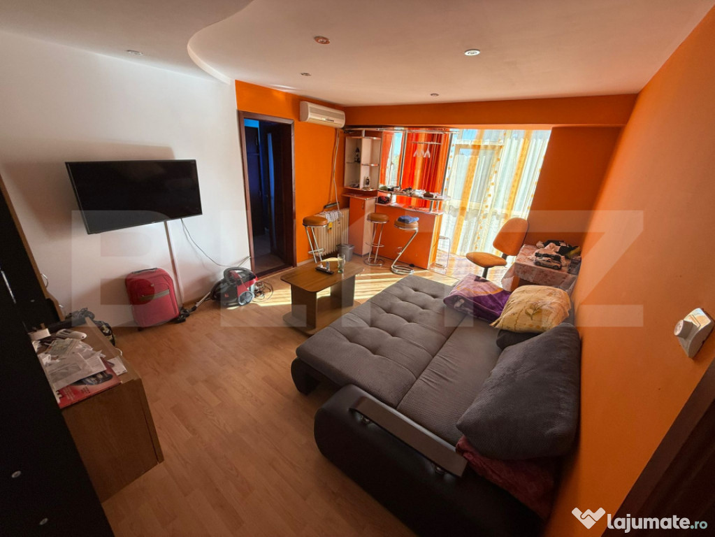 Apartament 2 camere semidecomandat ,