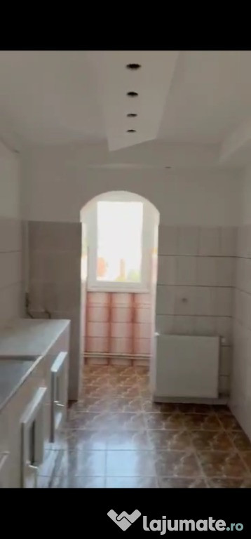 Apartament 3 camere recent renovat