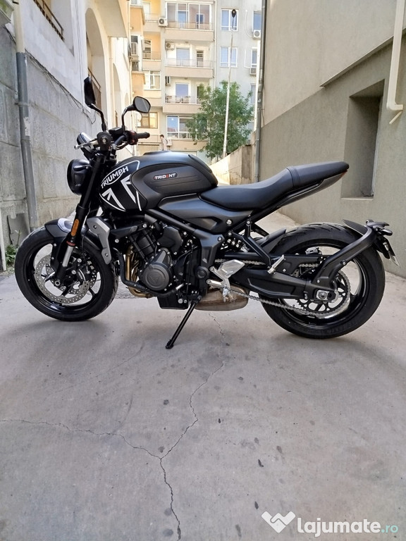 Moto Triumph 660 cc