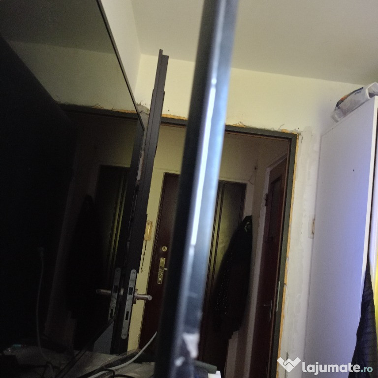 Vindem TV q led Samsung. Funcționează f bine are culori frm.dar rar st