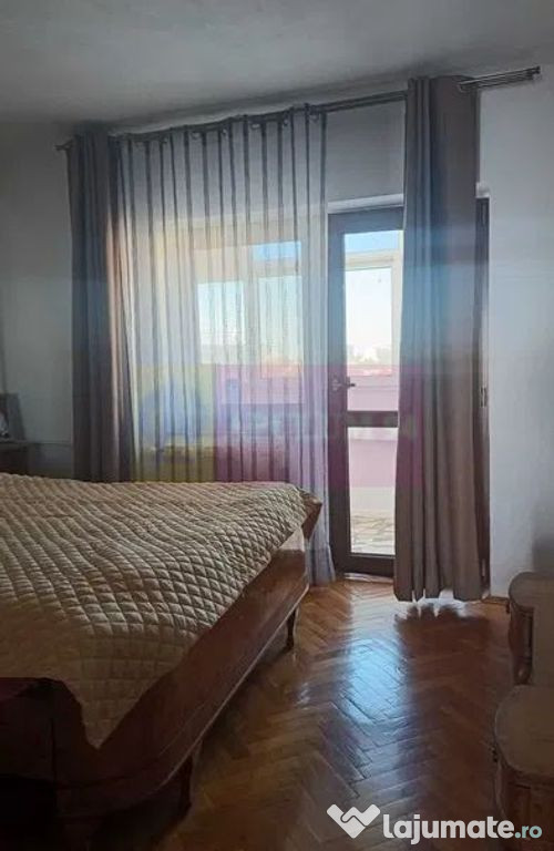 Vanzare apartament 3 camere in zona Stirbei Voda, stradal...
