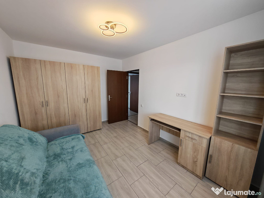 Inchiriez apartament 3 camere