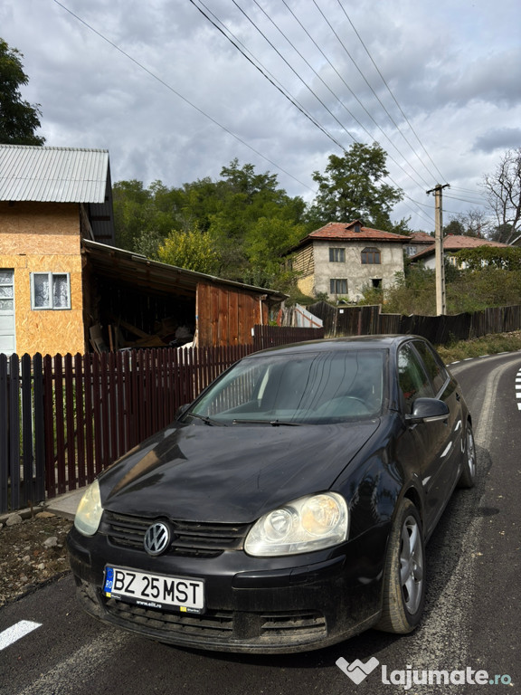 Vând golf 5 din 2005