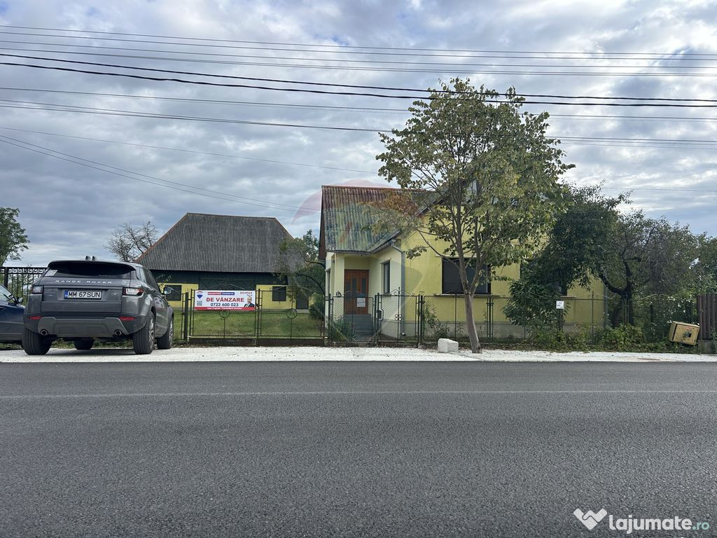 Casă cu teren de vânzare în Buşag
