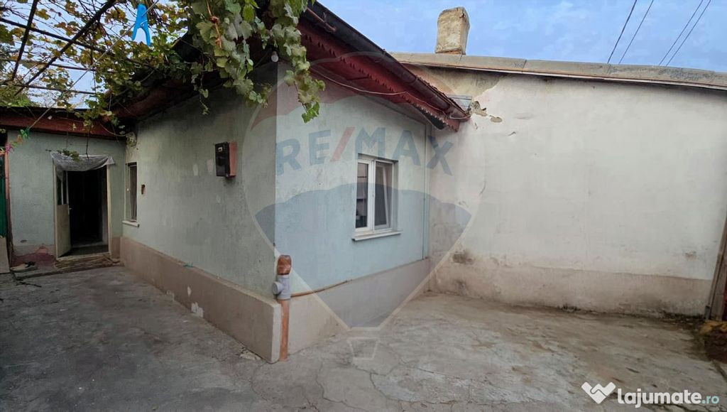Casă de vânzare în zona Tei Toboc
