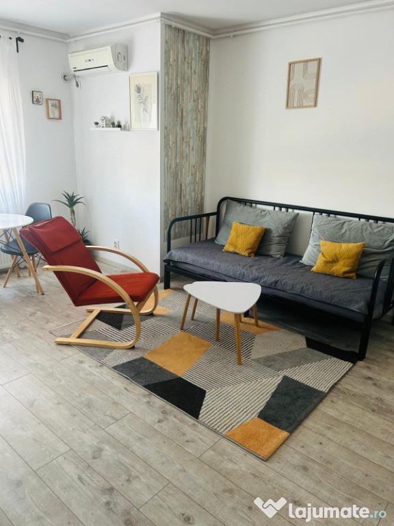 Apartament 2 camere de închiriat loc de parcare Complex Forest Tunari