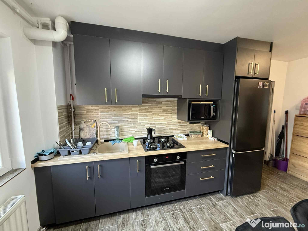 Vand apartament 2 camere