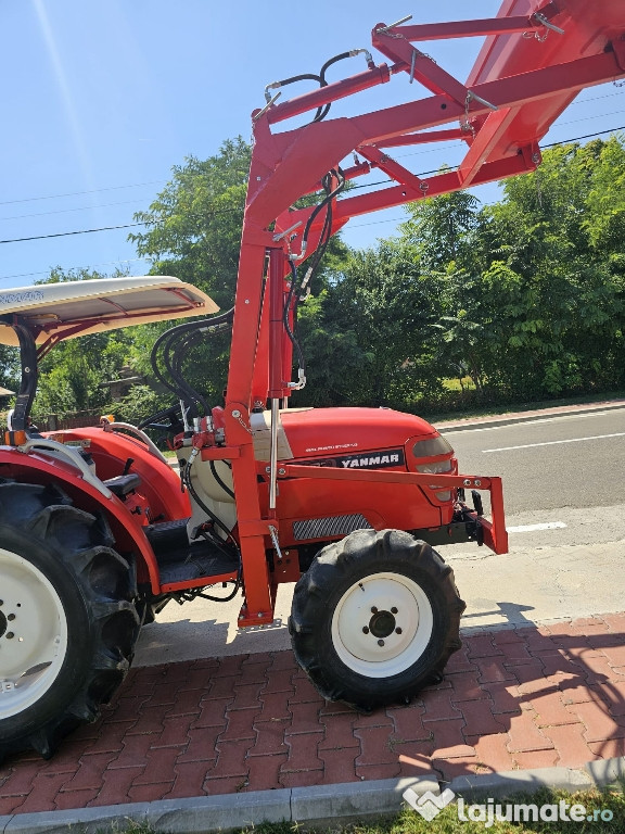 Tractor japonez YANMAR 33cp
