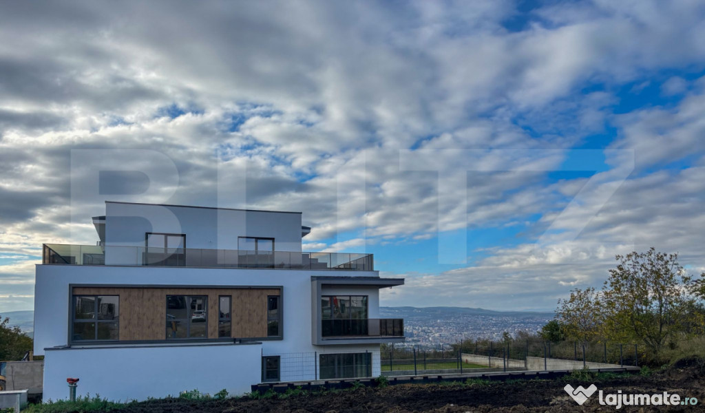 Duplex Elegant 200mp Iris cu Panoramă și Finisaje de Top