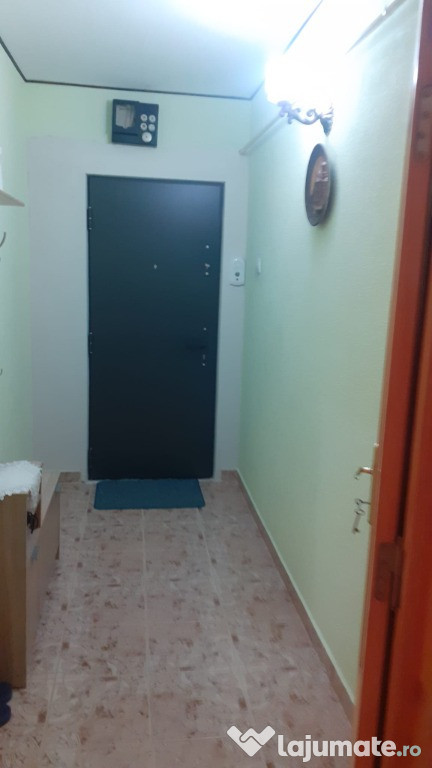 Vând apartament 3 camere