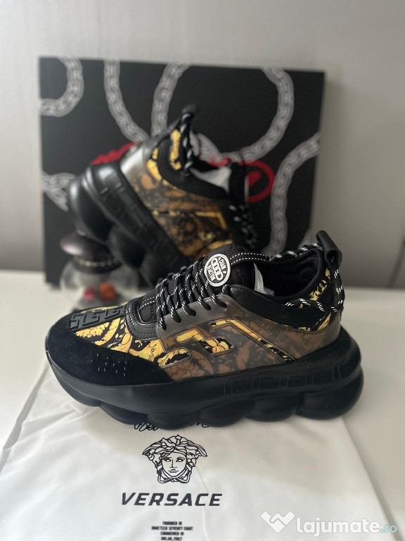 Adidas Versace chain reaction