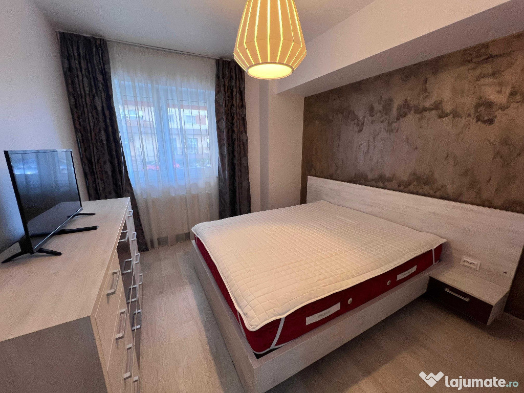 Apartament de 3 camere zona TRACTORUL,complex MAURER