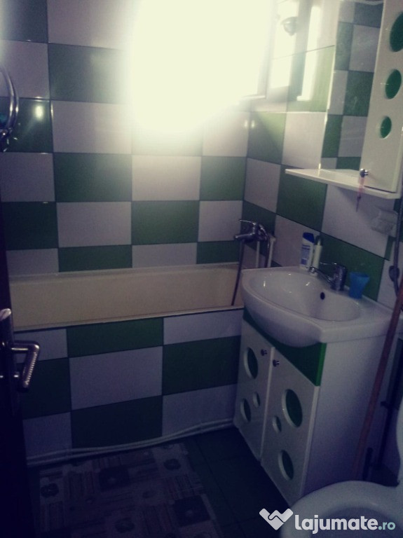 Propietar,inchirez apartament 2 camere LUX tg Jiu,aproape de centru