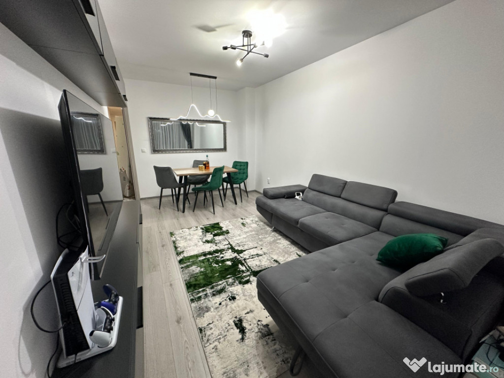 Apartament de vânzare, 2 camere, decomandat, 60 mp, zona Pr