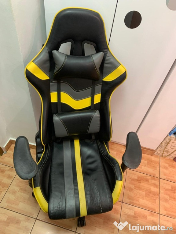 Vand Scaun gaming Kring Roth, cu suport lombar, tetiera si recliner