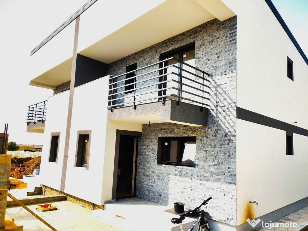 Confort, stil și liniște – vilă duplex modernă în ...