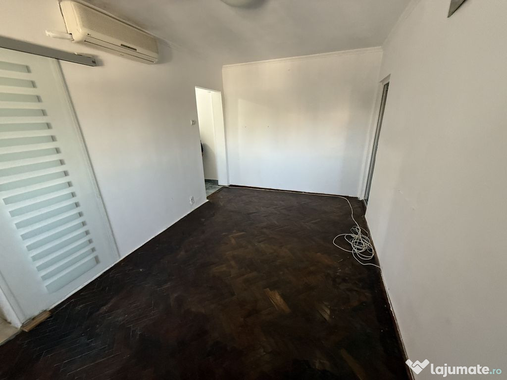 Apartament 3 camere zona Bratianu