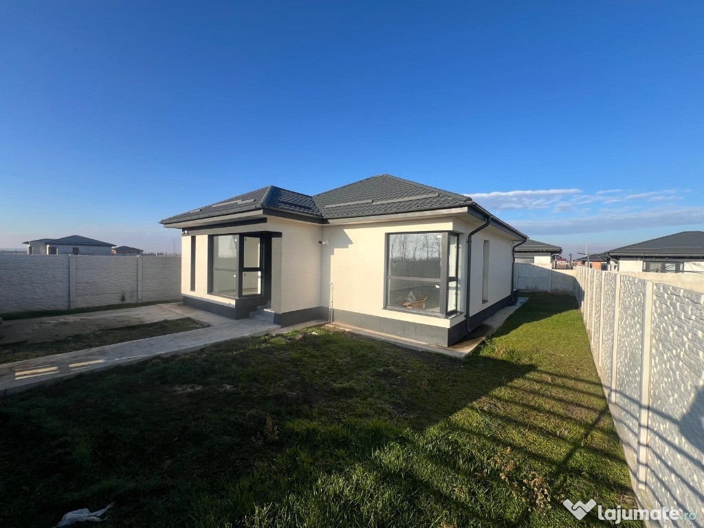 De vânzare casă pe parter – 3 camere, 2 bai, teren 376 mp