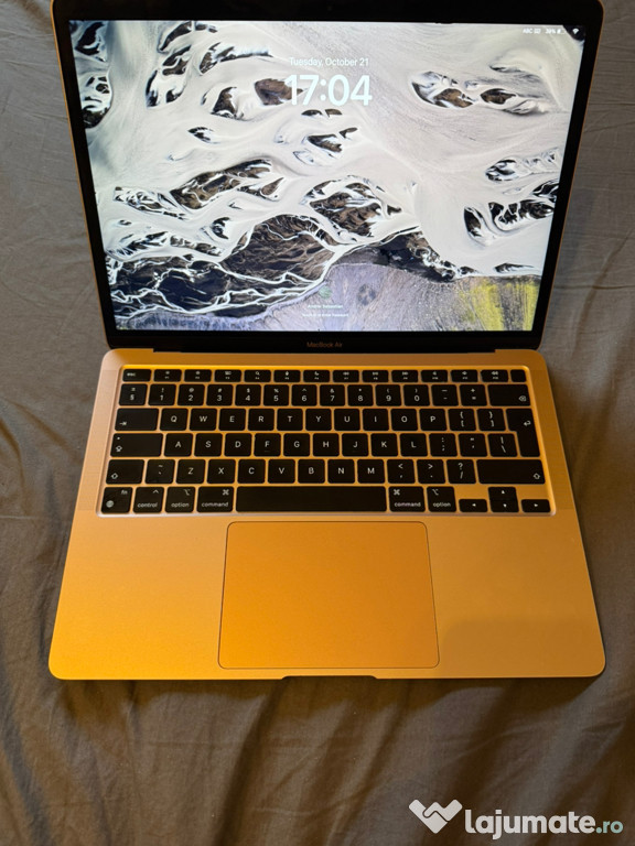 Macbook air M1 8 GB ram 256 GB stare foarte buna