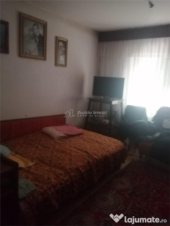 Casa P E, teren 207 mp, zona centrala, pretabila - clinica,