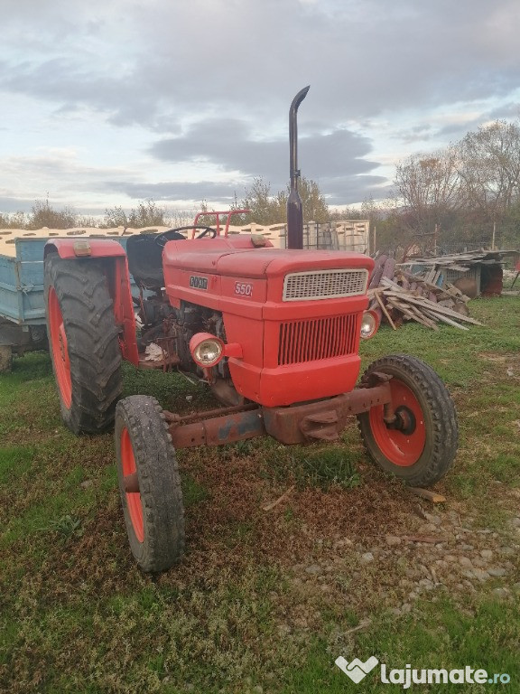 Tractor Fiat 550