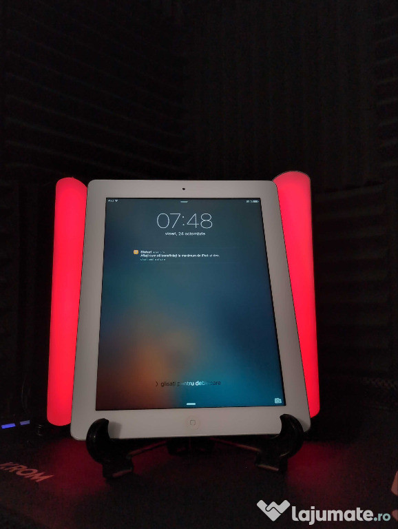IPad 2 Alb - 16GB - Jailbreak - Cydia iOS 9.3.5 + Cablu