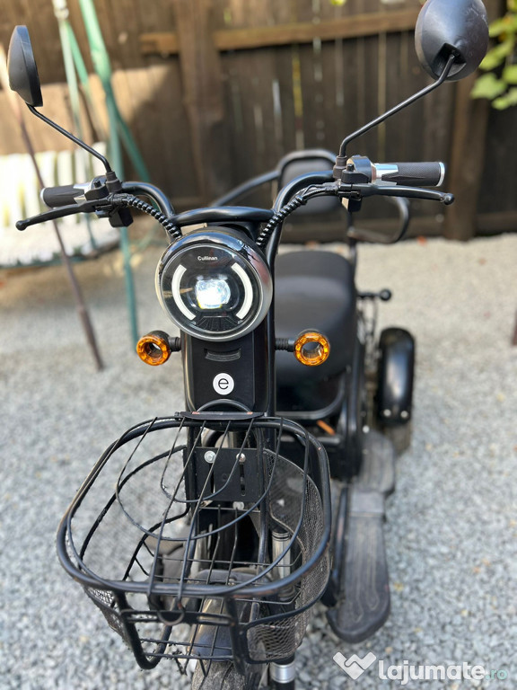 Tricicletă electrică