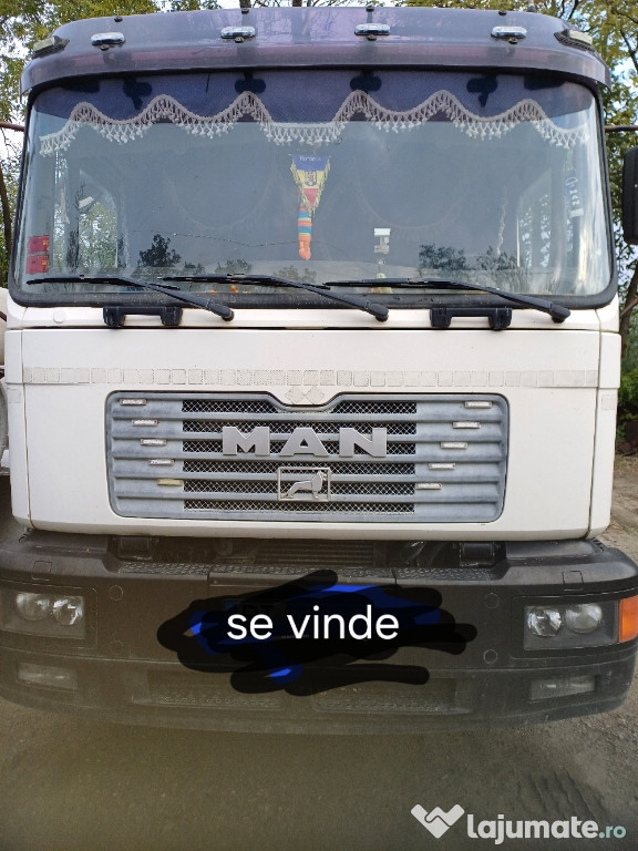 Man 18- 284 cu macara cu 2 Axe
