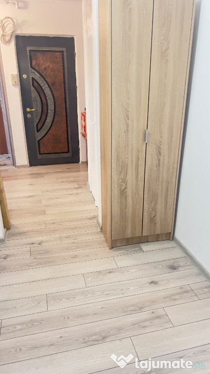 Închiriez apartament 3 camere Lipovei