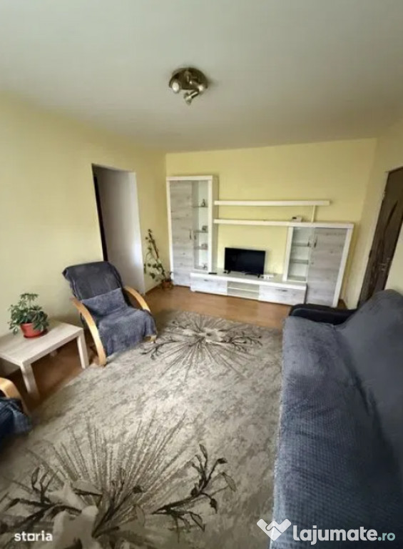 Apartament 2 camere, semidecomandat - zona Astra