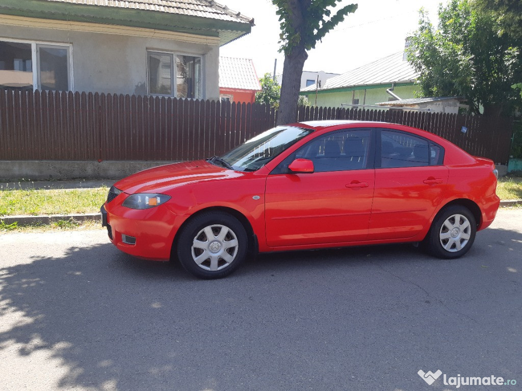 Vând Mazda 3 sedan