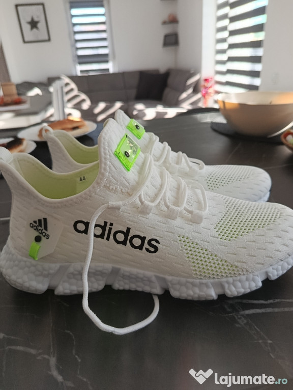 Adidas marcă Adidas