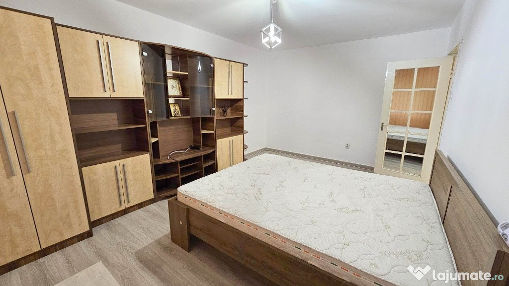 Apartament 1 camera D, Palatul de Justitie, Podul de Fier