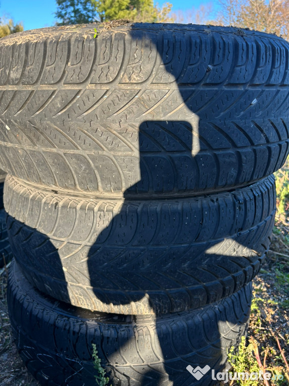 Cauciucuri 235.55.17 r M+S