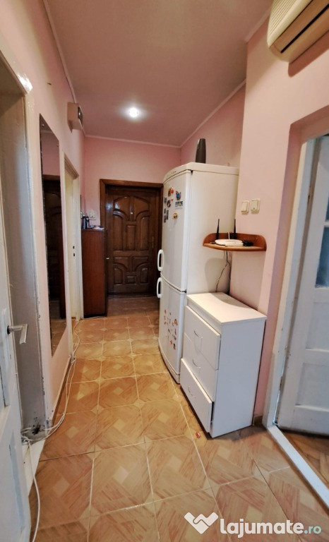 Garsoniera de inchiriat