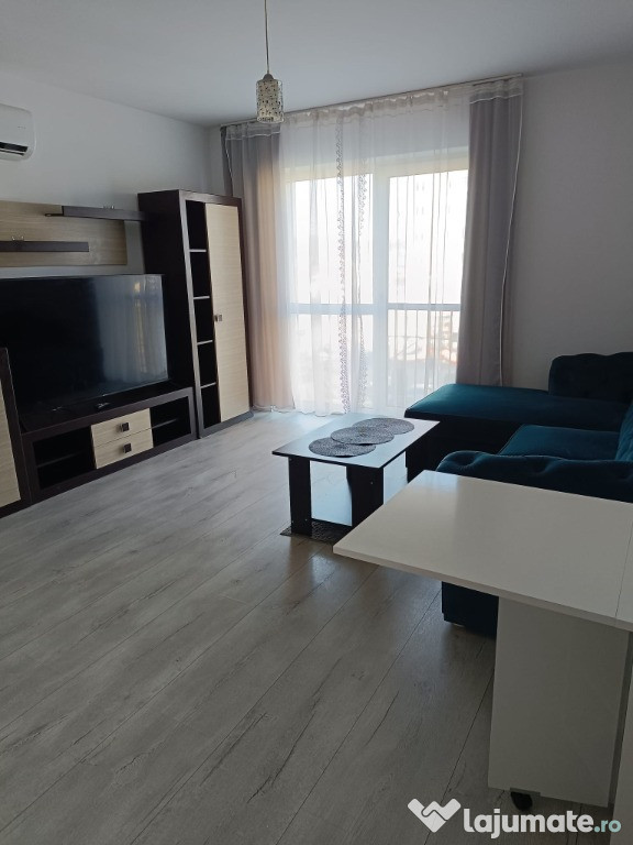 Apartament zona C.Moldovei et 2